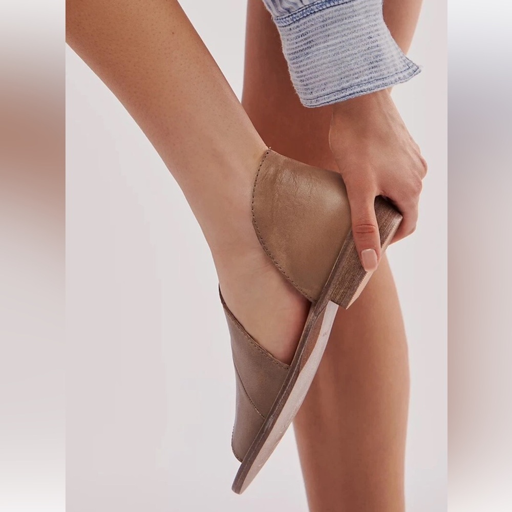 Free People Mont Blanc D’Orsay Flat Taupe Leather Open Toe Sz 38 US 7.5-8